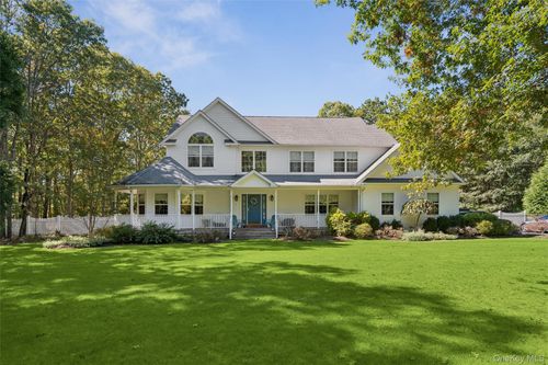 175 Clancy Road, Brookhaven, NY, 11949 | Card Image