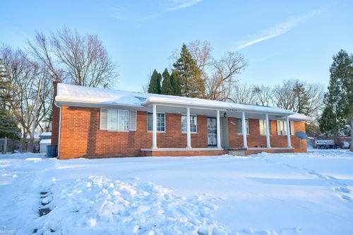 3522 Ridgecliffe Dr, Flint, MI, 48532-3769 | Card Image