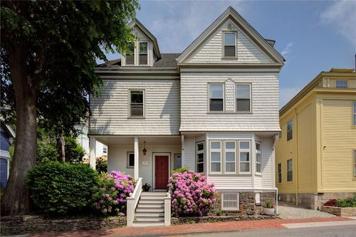 60 Division St, Newport, RI, 02840-3138 | Card Image