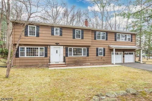 11 Summit Ave, Montvale, NJ, 07645-1211 | Card Image