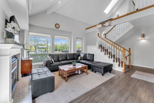 21-12172 72 Ave, Surrey, BC, V3W2L9 | Card Image