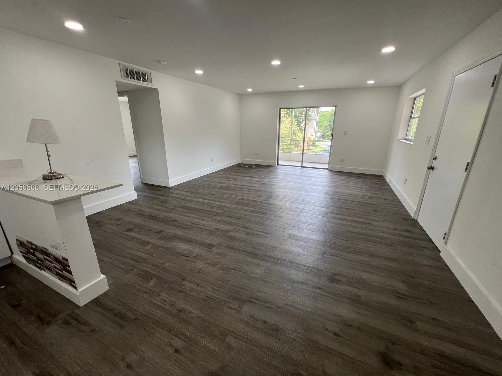Residential Lease in Dania Beach 5