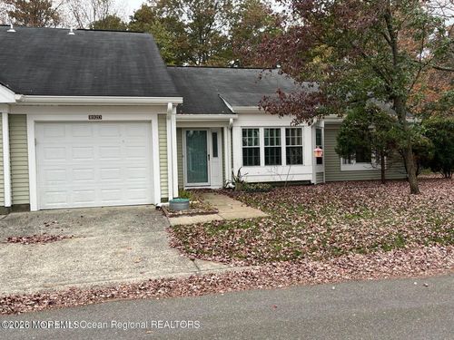 d-892D Stratford Ct, Manchester, NJ, 08759-5319 | Card Image