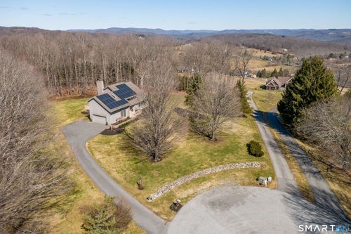 29 Farm Rd, Sherman, CT, 06784-1323 | Card Image