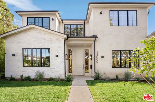 12000 Navy St, LOS ANGELES, CA, 90066-1045 | Card Image