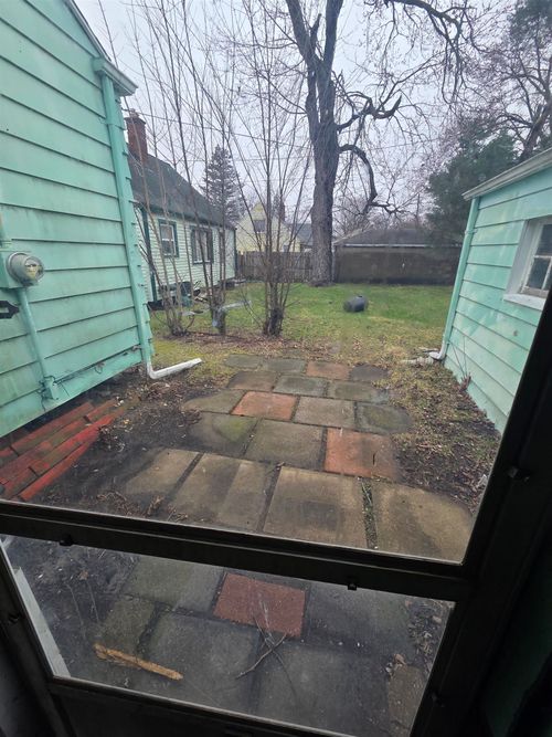 3101 Brynmawr Place, Flint, MI, 48504 | Card Image