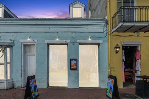 609 Bourbon St, New Orleans, LA, 70130-2107 | Card Image