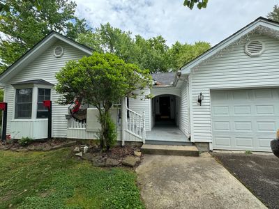 805 W 5th Street, House other with 3 bedrooms, 2 bathrooms and null parking in London KY | Image 2