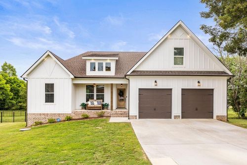 185 Hunting Ridge Cir, Rock Spring, GA, 30739-5020 | Card Image