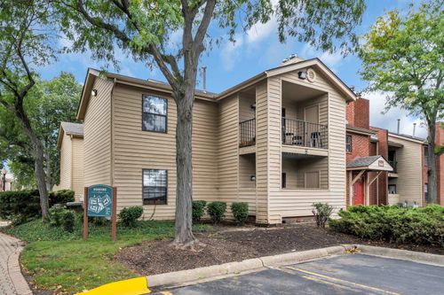 101-2060 N Rand Rd, Palatine, IL, 60074-2550 | Card Image