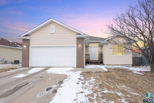 7016 53rd St W Street W, Sioux Falls, SD, 57106 | Card Image