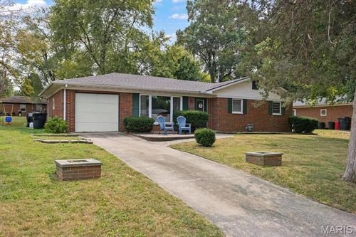 108 Chevy Chase Dr, Belleville, IL, 62223-4120 | Card Image