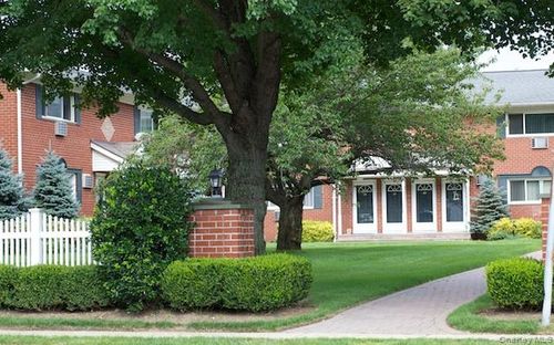 apt-10b-125 Terryville Rd, Port Jefferson Station, NY, 11776-1345 | Card Image