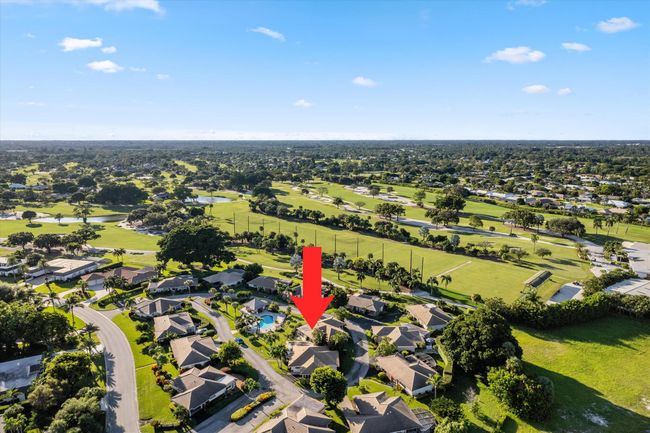 102 Villa Cir, Condo with 2 bedrooms, 2 bathrooms and null parking in Atlantis FL | Image 31