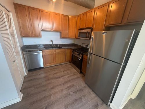 506-1228 W Monroe St, Chicago, IL, 60607-2581 | Card Image