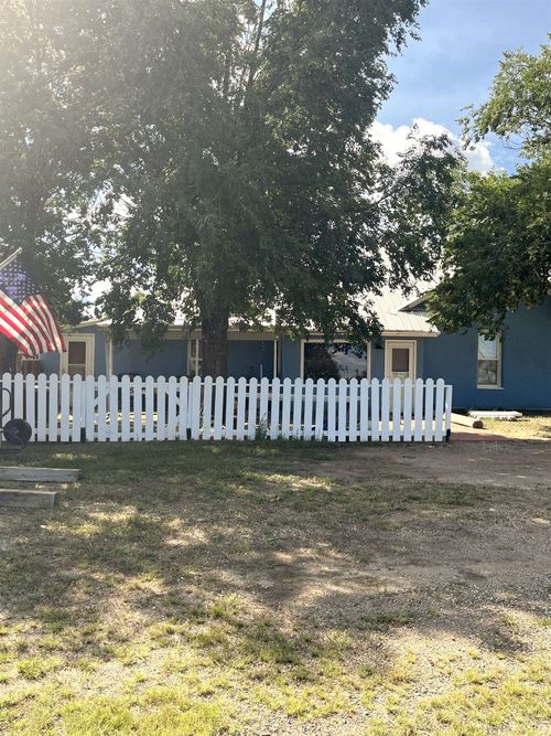 145 W 11th St, Cimarron, NM, 87714-4021 | Card Image