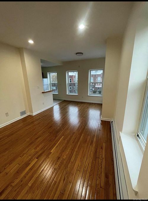 2401 Beverley Rd, Brooklyn, NY, 11226-8295 | Card Image