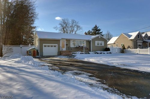 17 Garden Pl, Pompton Plains, NJ, 07444-1409 | Card Image