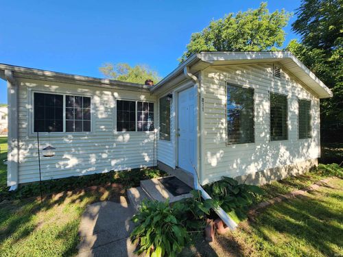 811 N Market St, Winamac, IN, 46996 | Card Image
