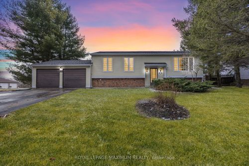 {{alt}} | Card Image