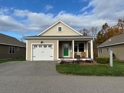 13 Hutchinson Drive, Condo with 2 bedrooms, 2 bathrooms and null parking in Milford NH | Image 1