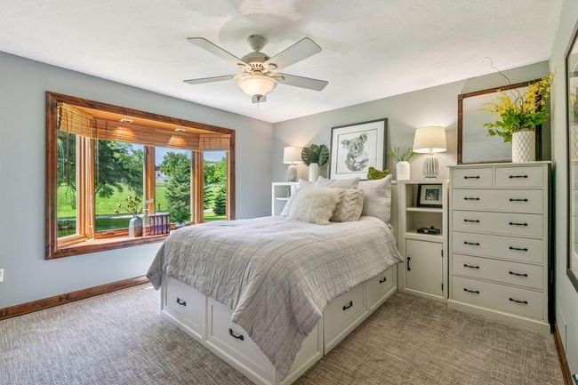 1405 W Farm Rd, House other with 5 bedrooms, 5 bathrooms and null parking in Chaska MN | Image 52