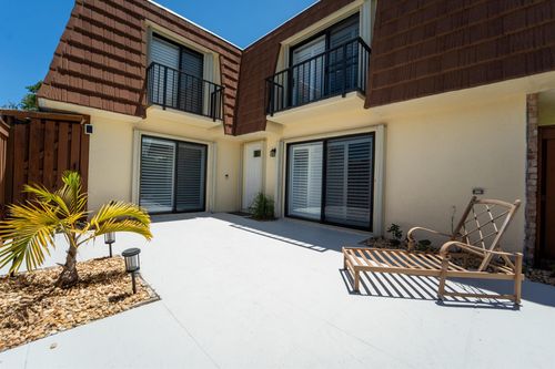 apt-11d-3900 County Line Rd, Tequesta, FL, 33469-2216 | Card Image