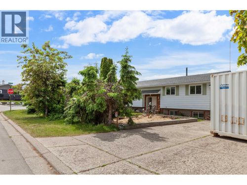 4293 Punchaw Cres, Prince George, BC, V2M5G1 | Card Image