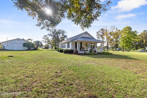 3763 Bell Williams Rd, Currie, NC, 28435-9427 | Card Image