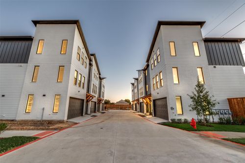 2-3940 Spring Valley Road, Farmers Branch, TX, 75001 | Card Image