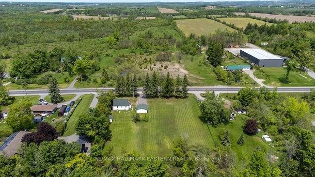 2449 Lansdowne St W, House other with 3 bedrooms, 1 bathrooms and 6 parking in Cavan Monaghan ON | Image 45