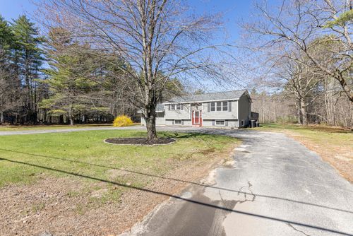 411 Shaker Road, Gray, ME, 04039 | Card Image