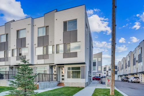 105 Panatella Square Nw, Calgary, AB, T3K2R9 | Card Image