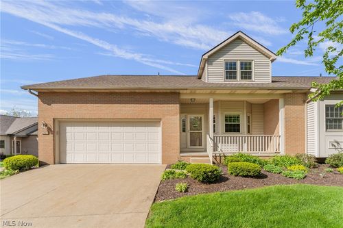 2423 Charing Cross Road Nw, Canton, OH, 44708 | Card Image