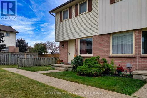 28-1093 Nellis St, Woodstock, ON, N4T1P5 | Card Image