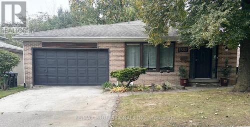 bsmt-1582 Otterby Rd, Mississauga, ON, L4X1W7 | Card Image