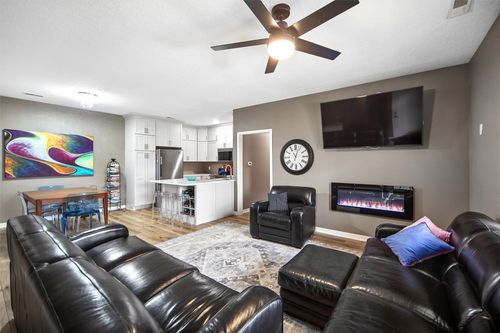 3-2510 Ne Oak Drive, Ankeny, IA, 50021 | Card Image