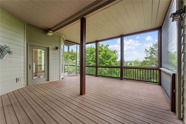 View of wooden terrace | Image 41