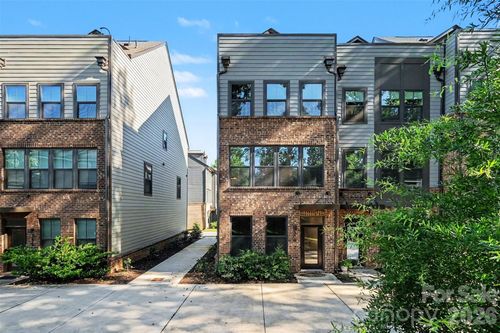 300 Twinflower Ln, Charlotte, NC, 28205-1490 | Card Image
