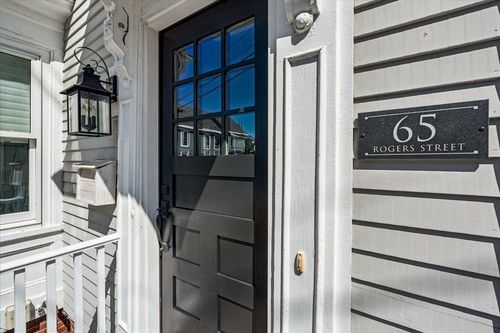 65 Rogers St, Portsmouth, NH, 03801-4432 | Card Image