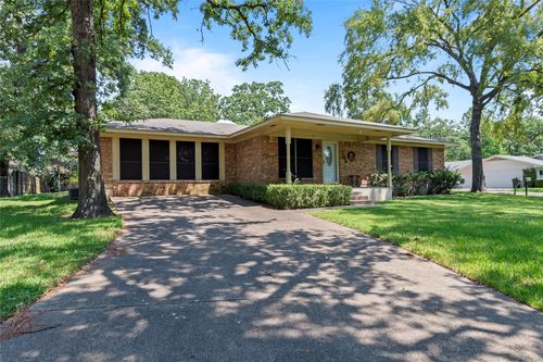 169 Santa Monica Dr, Mabank, TX, 75156-4131 | Card Image