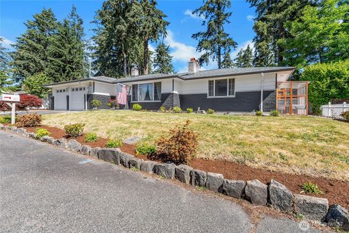 7913 Westshore Drive Sw, Lakewood, WA, 98498 | Card Image
