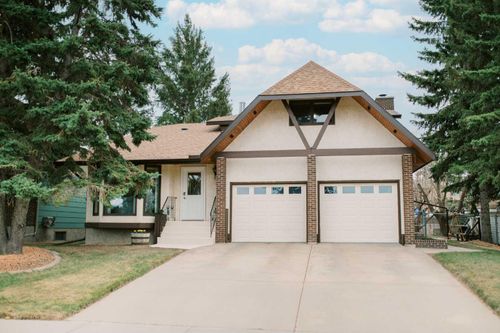 6403 41 Avenue, Stettler, AB, T4K1E6 | Card Image