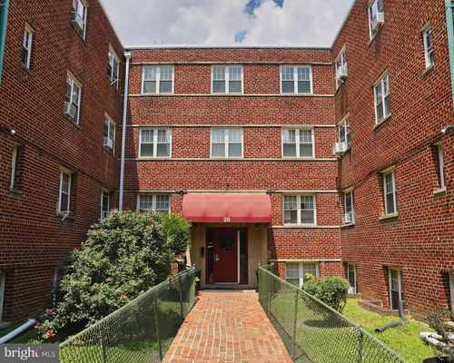 apt-41-20 Chesapeake St Se, WASHINGTON, DC, 20032-2819 | Card Image