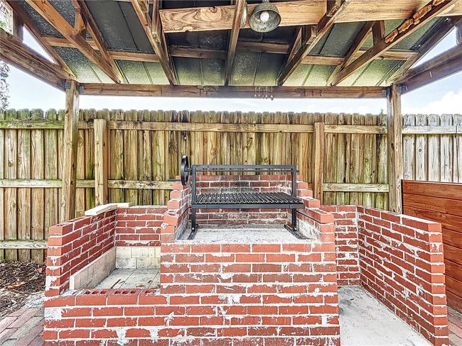11525 Country Oaks Dr, House other with 3 bedrooms, 2 bathrooms and null parking in TAMPA FL | Image 11