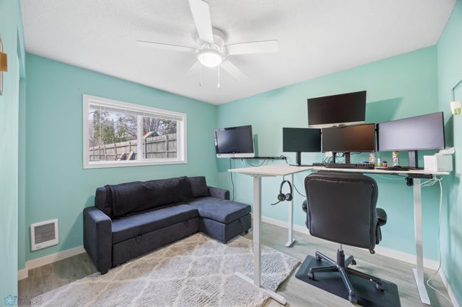 Family Room | Image 18