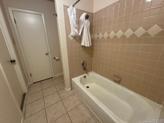 7055 Old Spring Branch Rd, House other with 3 bedrooms, 2 bathrooms and null parking in Spring Branch TX | Image 20