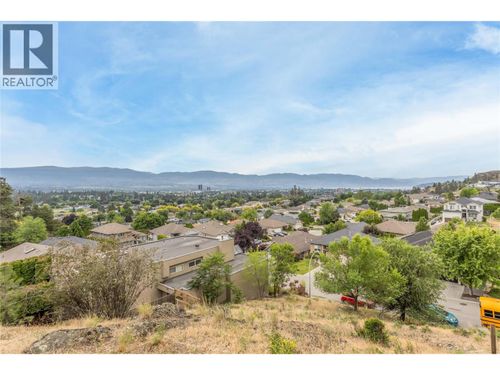 1691 Lindsay Dr, Kelowna, BC, V1V2P7 | Card Image
