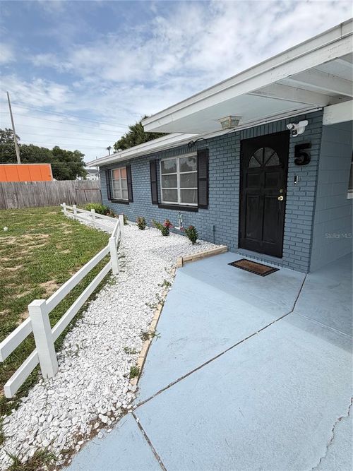 5 Moonlight Ln, WINTER HAVEN, FL, 33884-3209 | Card Image