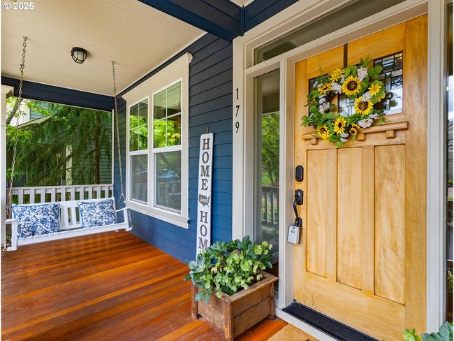 179 Se 46 Th Dr, House other with 4 bedrooms, 4 bathrooms and 2 parking in Gresham OR | Image 4